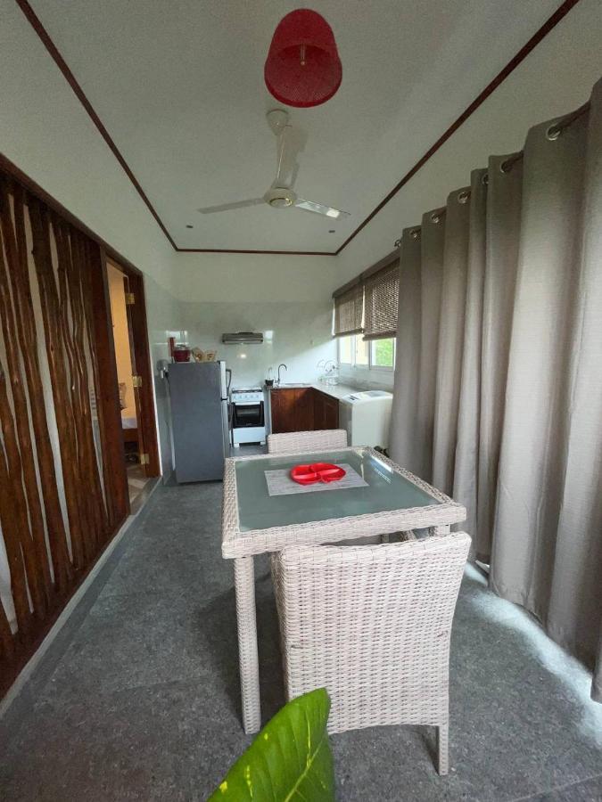 Milles Montagnes Residence Anse Royale Exterior foto