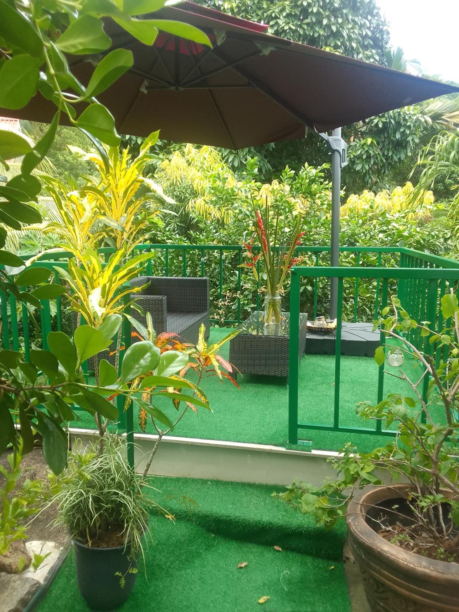 Milles Montagnes Residence Anse Royale Exterior foto