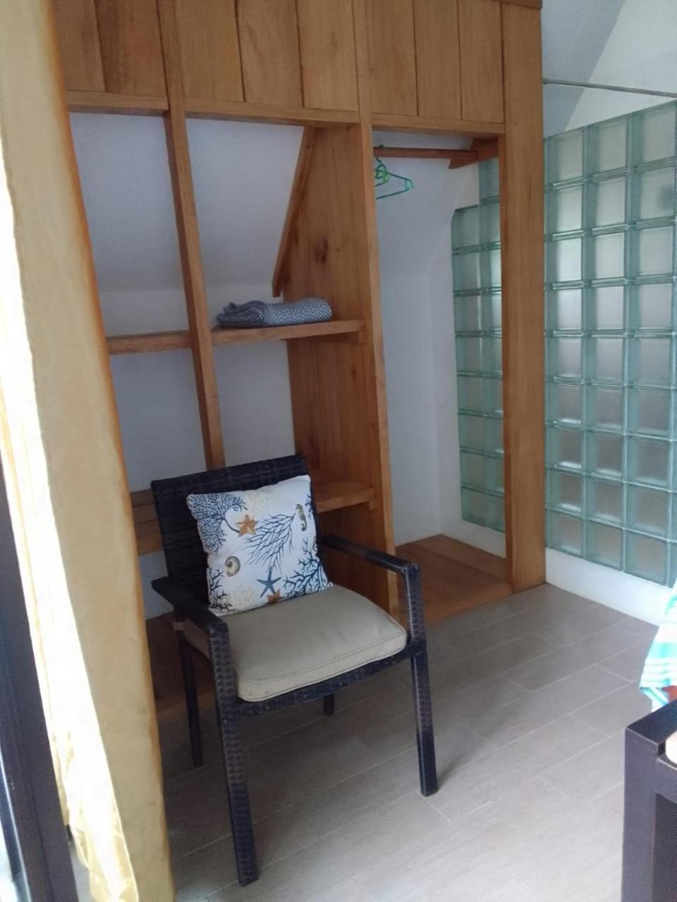 Milles Montagnes Residence Anse Royale Exterior foto