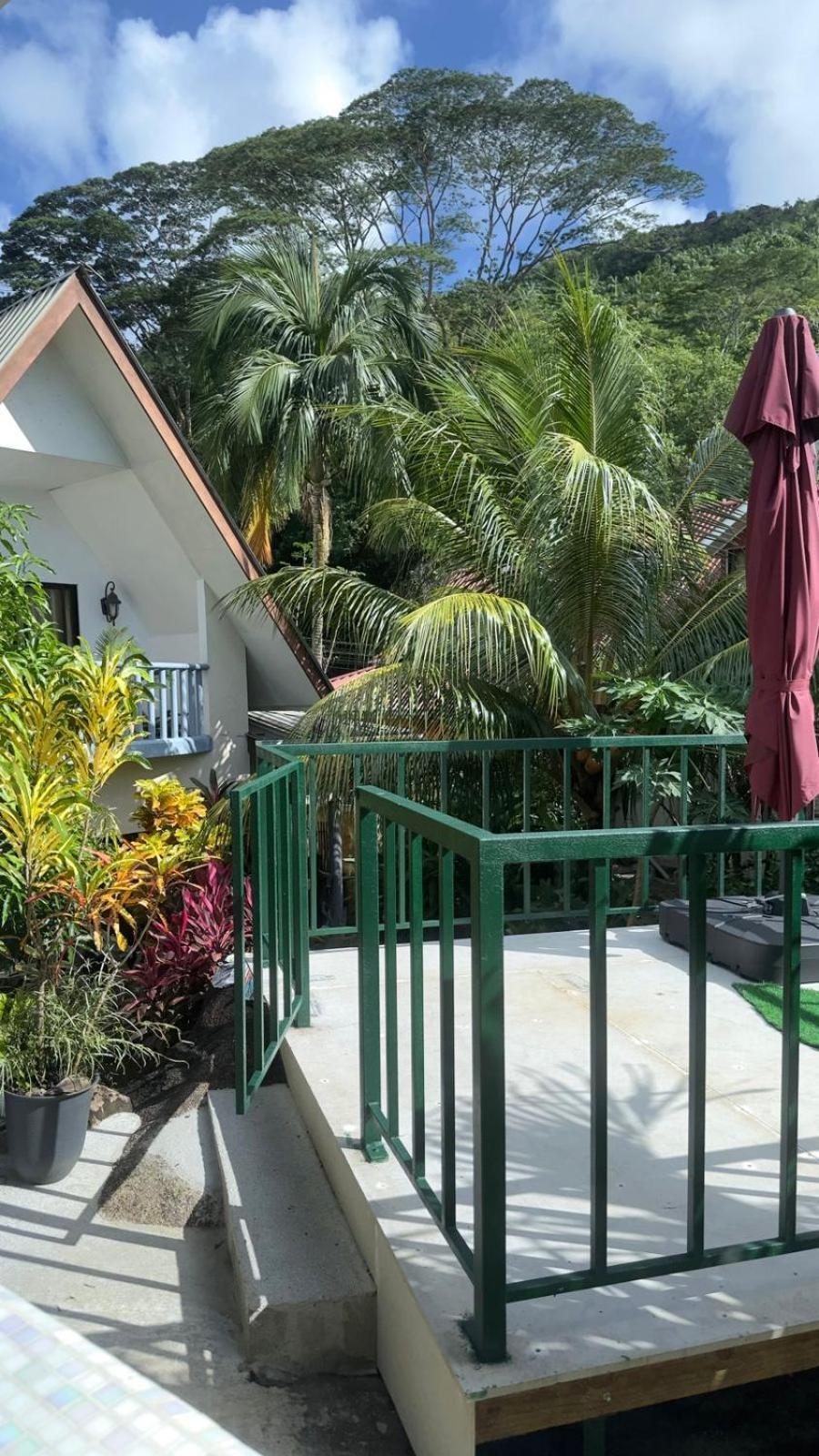 Milles Montagnes Residence Anse Royale Exterior foto